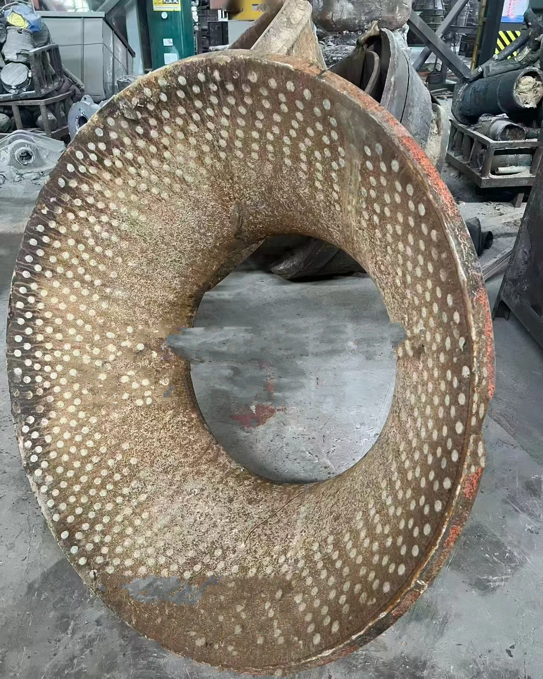 Cone crusher liner after service at a gold mine in Shandong